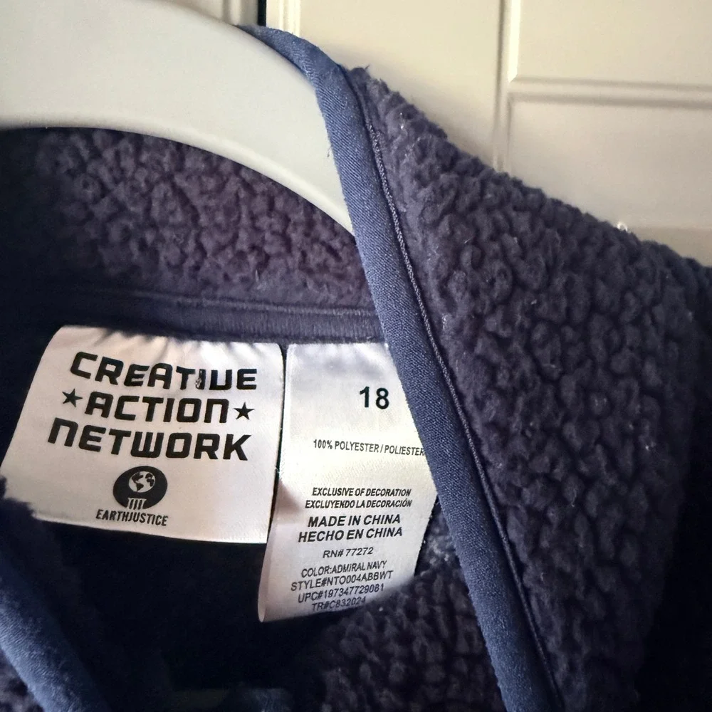 Creative Action Network Youth Yellowstone Wolf 1/4 Fleece Pullover, Multi, 18